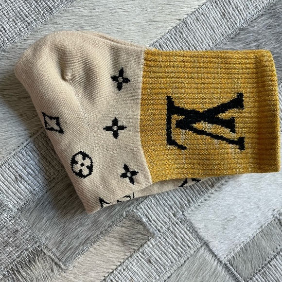 Crew Socks - LV Crew Socks w/Bling - Picture 5 of 5